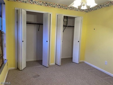 Welcome to this 3-bedroom, 2.5-bath condo offering a fantastic - photo 38