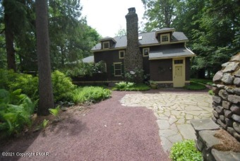 Lake Home Off Market in Pocono Pines, Pennsylvania