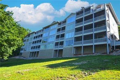 Welcome to Regatta Bay, one of the Lake's most unique waterfront - photo 1