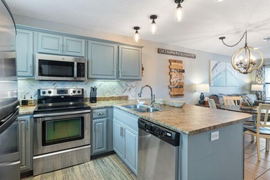 BRING AN OFFER! END UNIT! Come see this in person!! Discover - photo 19