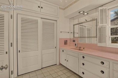 Lovingly preserved and timeless 1954 brick Colonial ranch on a - photo 24