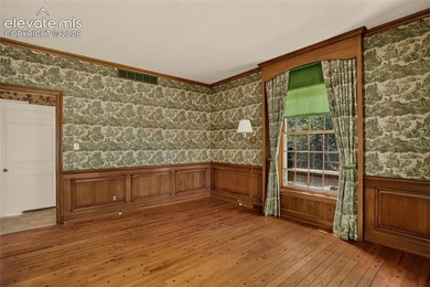 Lovingly preserved and timeless 1954 brick Colonial ranch on a - photo 30