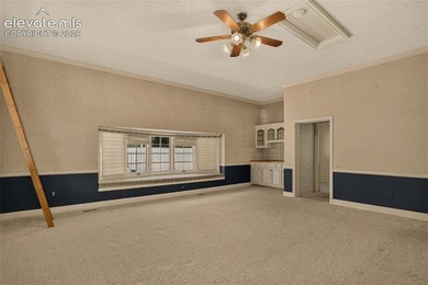 Lovingly preserved and timeless 1954 brick Colonial ranch on a - photo 33