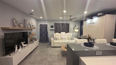 ABsolutely gorgeous 1 bedroom 1 bath in a veyr beautiful and - photo 35