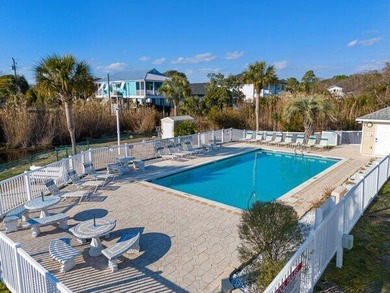BRING AN OFFER! END UNIT! Come see this in person!! Discover - photo 42