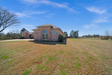 DON'T MISS OUT ON THIS HOME THAT HAS IT ALL! 4 bedrooms, 3 bath - photo 3