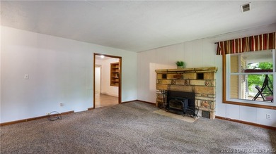 Charming 3-bedroom, 1 full bath, 2 half bath home located in a - photo 9