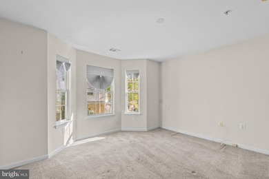 PRICE IMPROVED! Welcome to this bright and move-in ready - photo 15