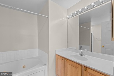 PRICE IMPROVED! Welcome to this bright and move-in ready - photo 19