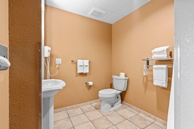 Where river views, space and flexibility come together. One of - photo 20