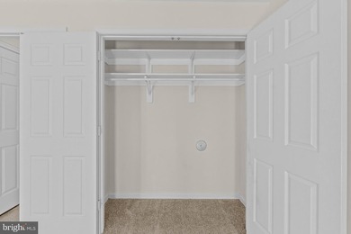 PRICE IMPROVED! Welcome to this bright and move-in ready - photo 24