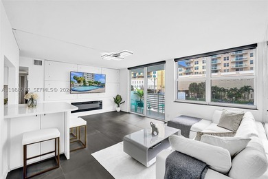 Experience the epitome of modern luxury at the Golden Isles - photo 2
