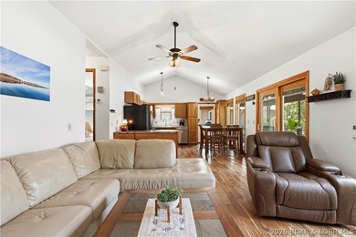 Privacy, gentle lakefront living, and room to enjoy everything - photo 9
