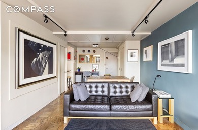 Perfectly positioned at the corner of historic Irving Place and - photo 4