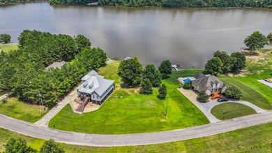 Experience breathtaking waterfront living in this immaculate - photo 3