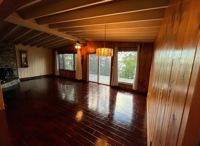 This 4BR, 2BA Rainy Lake property offers 100' of accessible - photo 17