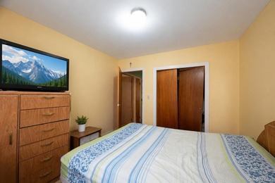 Rare opportunity to own an end-unit, ground-floor condo with a - photo 19