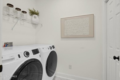 Contemporary Condominium in the Quaint Castle-Dock Street - photo 20