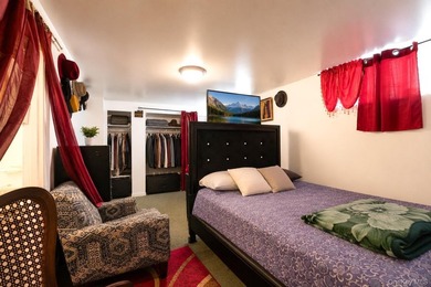 Rare opportunity to own an end-unit, ground-floor condo with a - photo 24