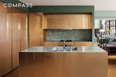 Artfully designed and masterfully finished, this exceptional - photo 4