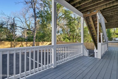 Contemporary Condominium in the Quaint Castle-Dock Street - photo 27