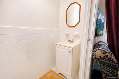 Rare opportunity to own an end-unit, ground-floor condo with a - photo 27