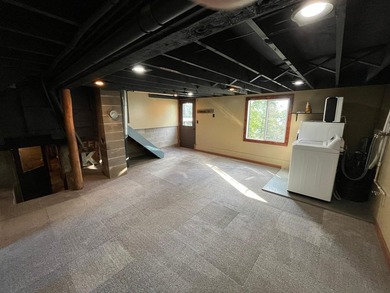 This 4BR, 2BA Rainy Lake property offers 100' of accessible - photo 27