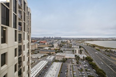 Perched on the 27th floor in Emeryville's highly sought after - photo 28