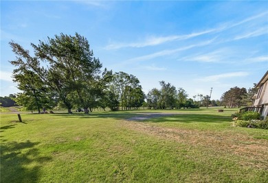 Discover the perfect blend of country living and equestrian - photo 28