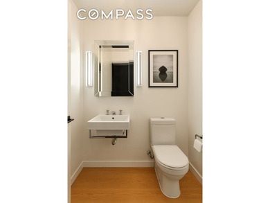 Artfully designed and masterfully finished, this exceptional - photo 10