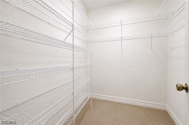 Welcome to this beautifully maintained turnkey furnished - photo 31