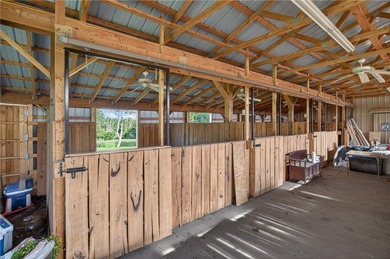Discover the perfect blend of country living and equestrian - photo 34