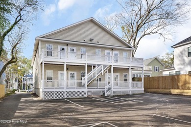 Contemporary Condominium in the Quaint Castle-Dock Street - photo 34