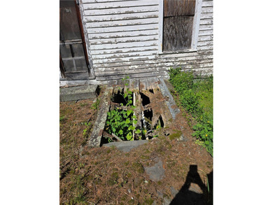 Looking for a true restoration project with high equity - photo 10