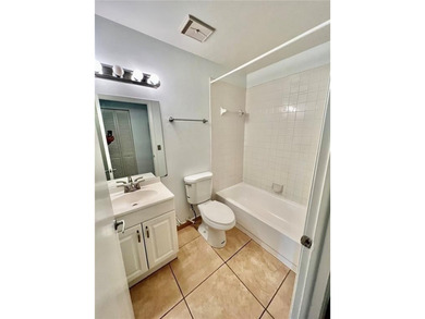 Vacant. all tile , granite countertop, 2 parking spaces - photo 11