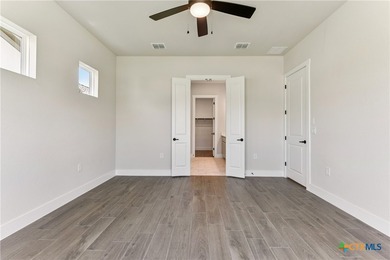 Emory plan with upgraded kitchen, quartz countertops, tile - photo 15