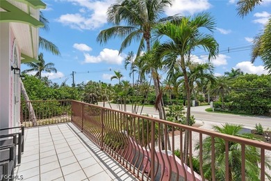 Welcome to your private island retreat on Captiva Island, where - photo 33