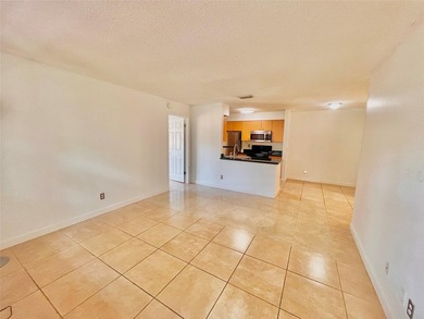 Vacant. all tile , granite countertop, 2 parking spaces - photo 34