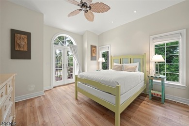 Welcome to your private island retreat on Captiva Island, where - photo 35