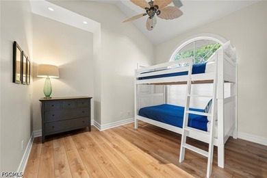 Welcome to your private island retreat on Captiva Island, where - photo 38
