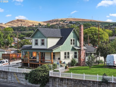 Fairview Lake Home For Sale in The Dalles Oregon