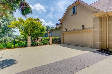 COMPLETELY RENOVATED LUXURY ESTATE / SHOWROOM CONDITION / - photo 7