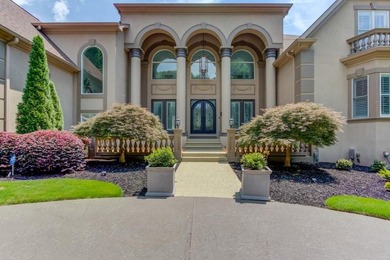 COMPLETELY RENOVATED LUXURY ESTATE / SHOWROOM CONDITION / - photo 8