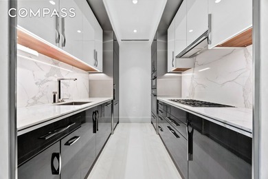 *Experience the height of luxury in Residence 36D, a - photo 4