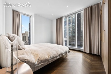*Experience the height of luxury in Residence 36D, a - photo 6