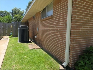 This lovely home has been well cared for and maintained. It has - photo 4
