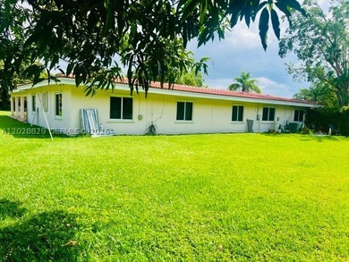If you are looking for a spacious, comfortable, and welcoming - photo 22