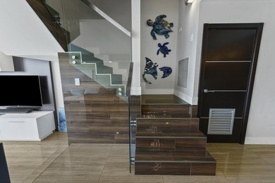 Recently renovated, fully furnished and turnkey 3 bedroom, 2 1/2 - photo 23