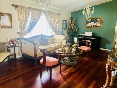 If you are looking for a spacious, comfortable, and welcoming - photo 27