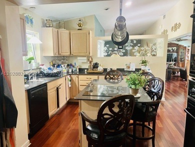 If you are looking for a spacious, comfortable, and welcoming - photo 31
